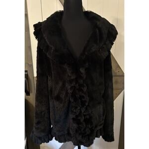 DAMSELLE New York Black Ruffled Soft Faux Fur Hook Closures Coat M Washable Med